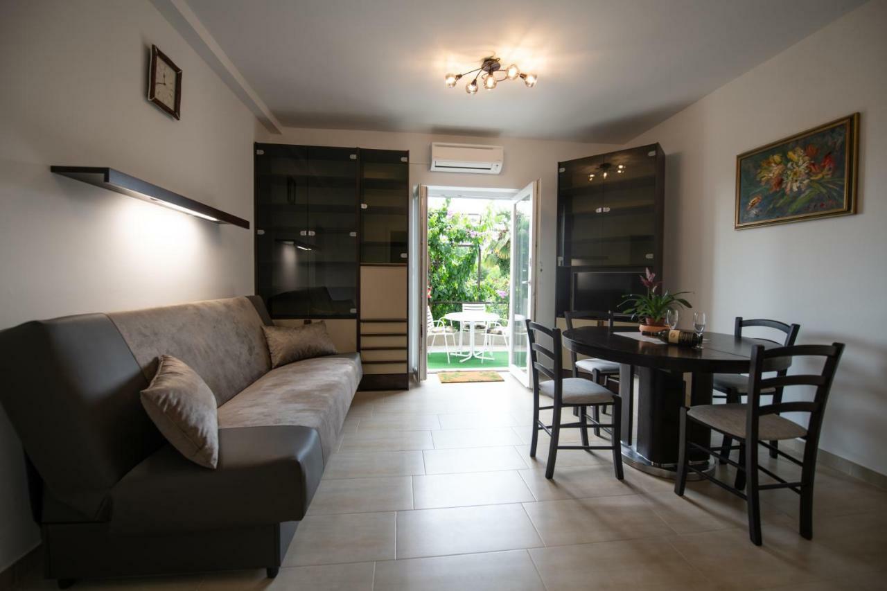 Apartments Stella Opatija Luaran gambar
