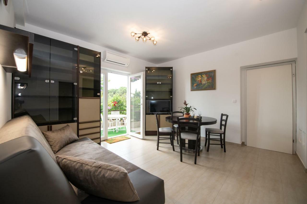 Apartments Stella Opatija Luaran gambar